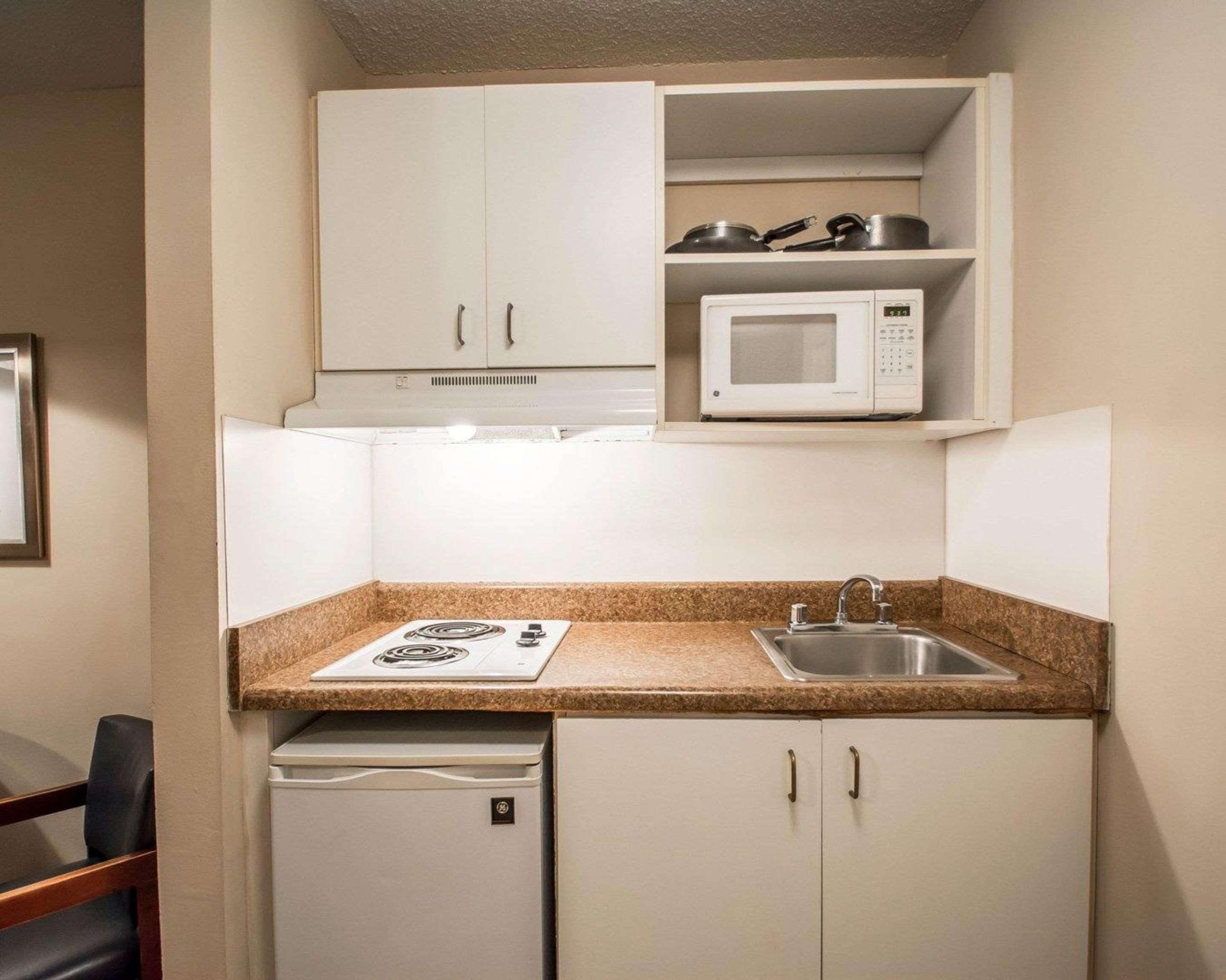 Tampa Bay Extended Stay - Airport Ngoại thất bức ảnh