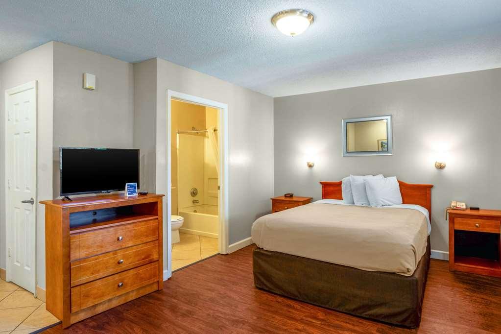 Tampa Bay Extended Stay - Airport Phòng bức ảnh