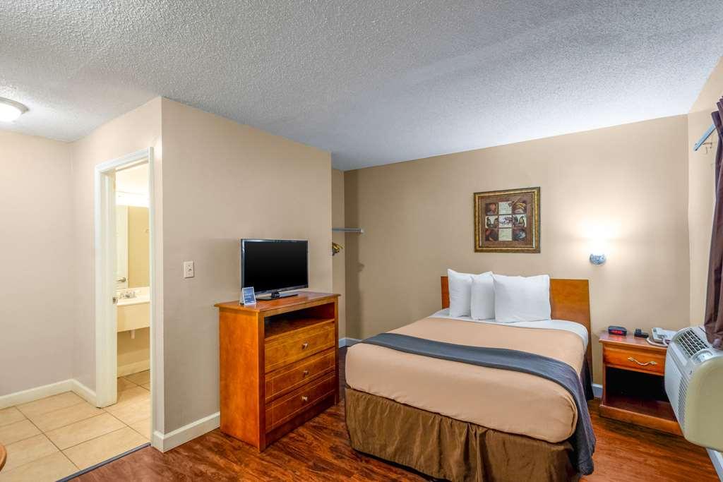 Tampa Bay Extended Stay - Airport Phòng bức ảnh