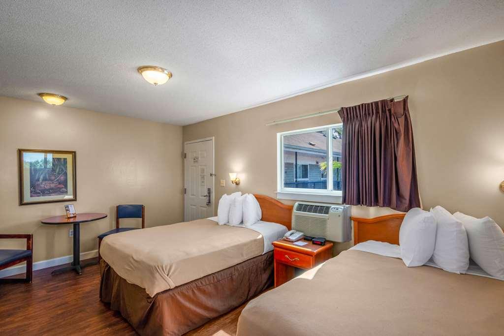 Tampa Bay Extended Stay - Airport Phòng bức ảnh