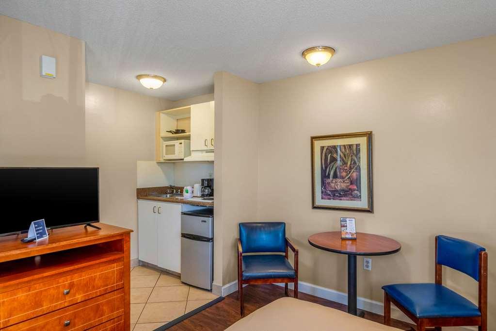Tampa Bay Extended Stay - Airport Phòng bức ảnh