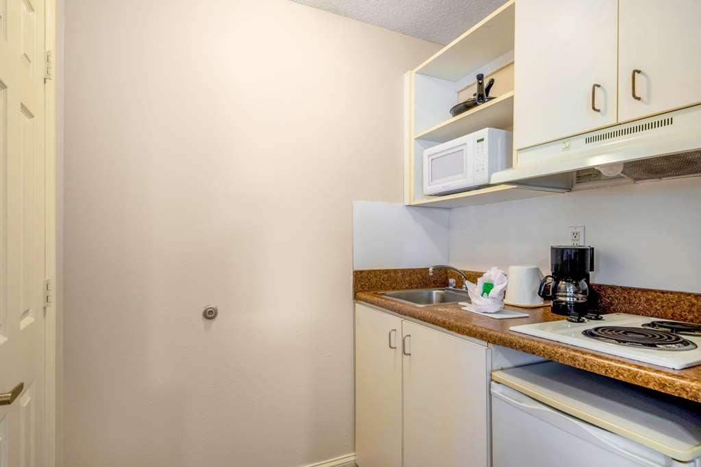 Tampa Bay Extended Stay - Airport Phòng bức ảnh